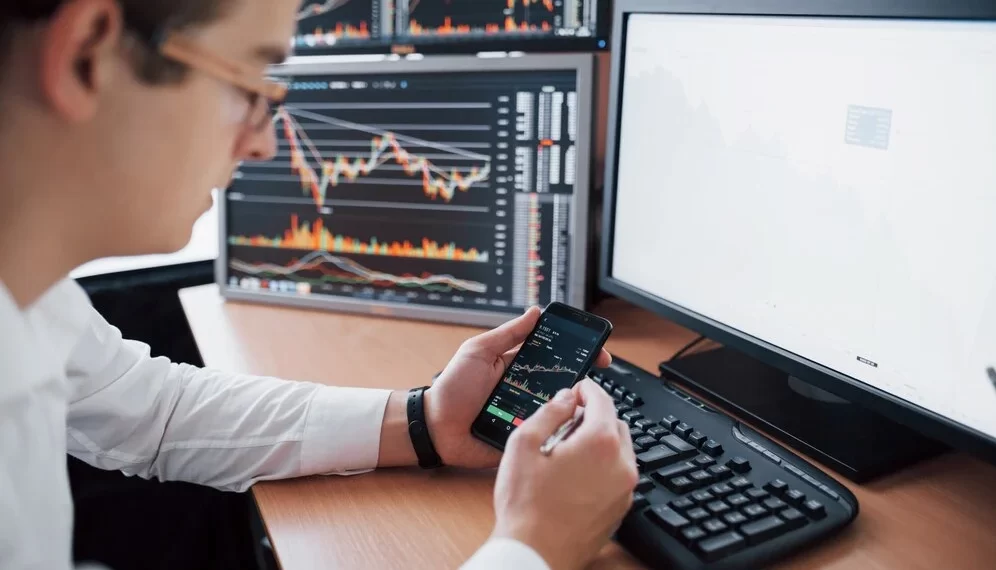 Perbedaan reksadana saham dan saham