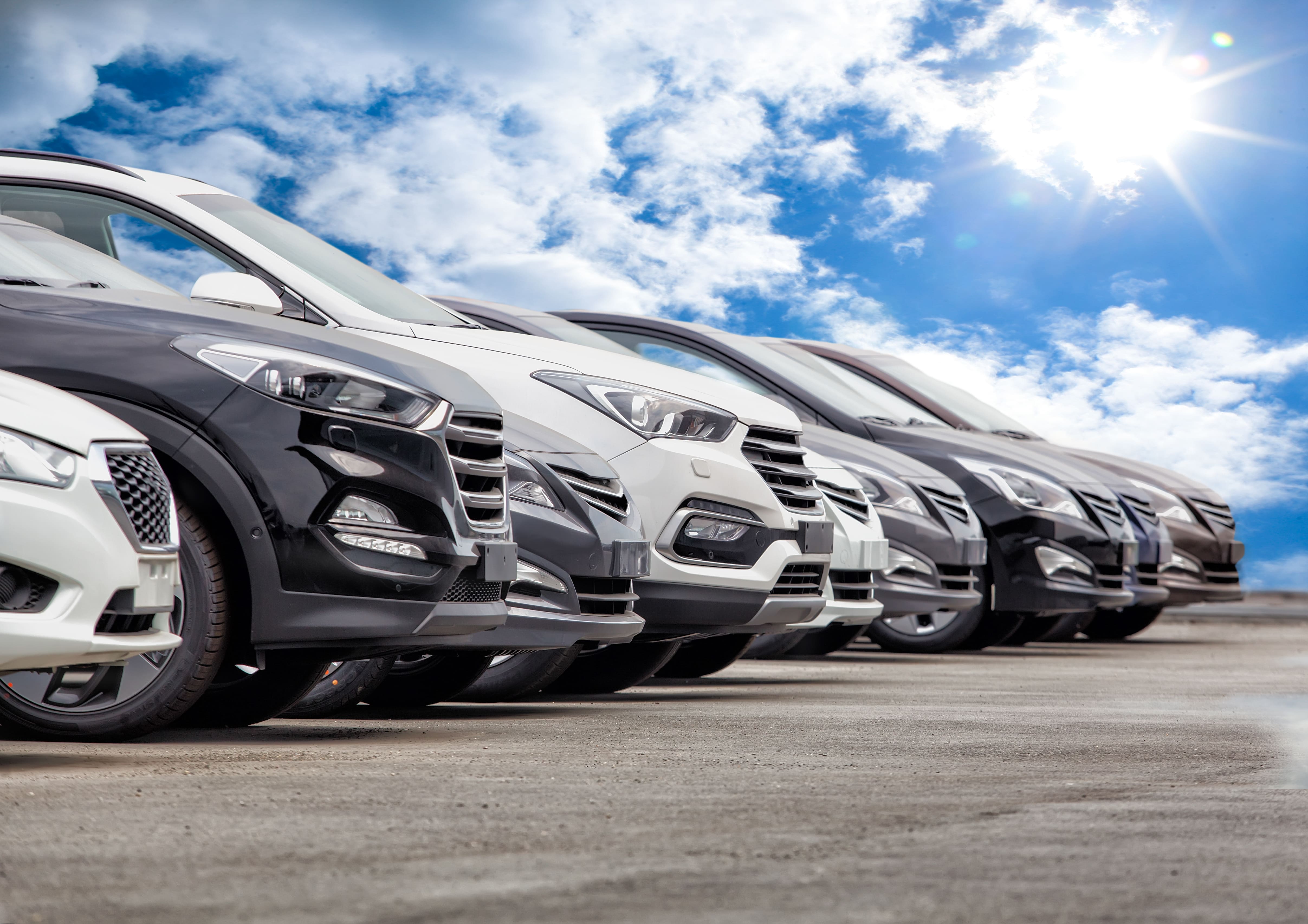 Perbedaan SUV, MPV, Hatchback, Citycar, dan LCGC: Mana yang Tepat untuk Kebutuhan Anda?